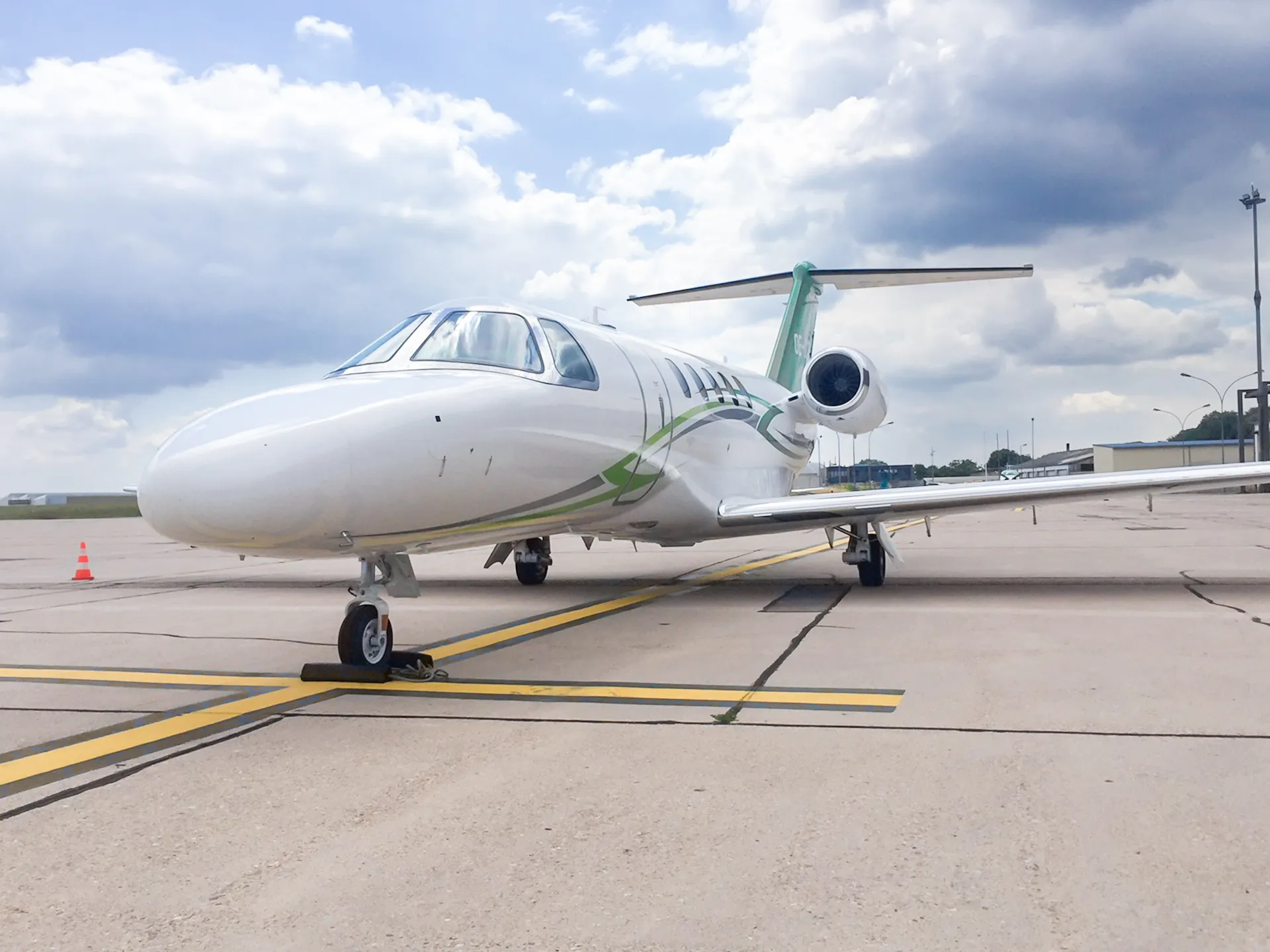 The nose of a Cessna Citation CJ4.