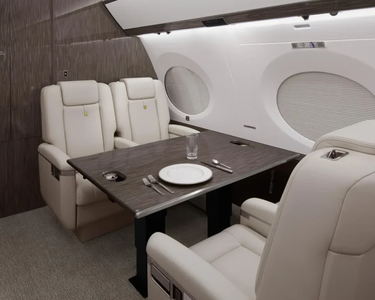 Avcon-Jet_Gulfstream_G650ER_9H-MFC_interior 4